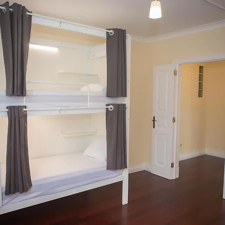 Bruma Хостел Понта-Делгада