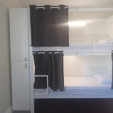 Bruma Hostel