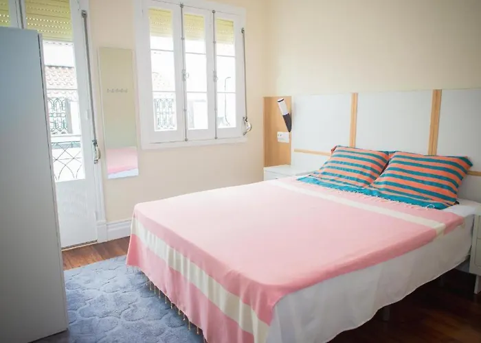 Bruma Hostel Πόντα Ντελγκάντα