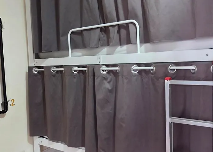 Hostel Bruma Πόντα Ντελγκάντα