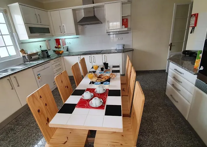 Hostel Bruma Ponta Delgada